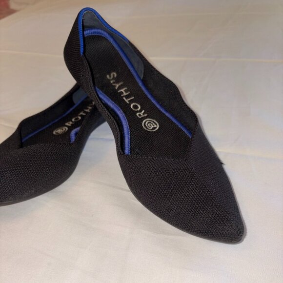 Rothy's Black Pointed Toe Flats Comfortable Washable Size 7.5 EUC - Picture 1 of 8